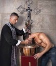 NewsHawks DVD - Priest gives good Confession Filmtip